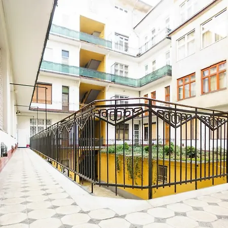 Apartamento Kingdom & Car Parking On-site & Aircon & Quiet & Family Friendly *