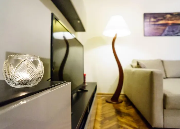 Kingdom & Car Parking On-site & Aircon & Quiet & Family Friendly Apartament Budapesta